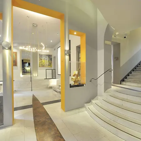 Art Boston 4*