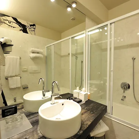 Art Boston Hotel 4*
