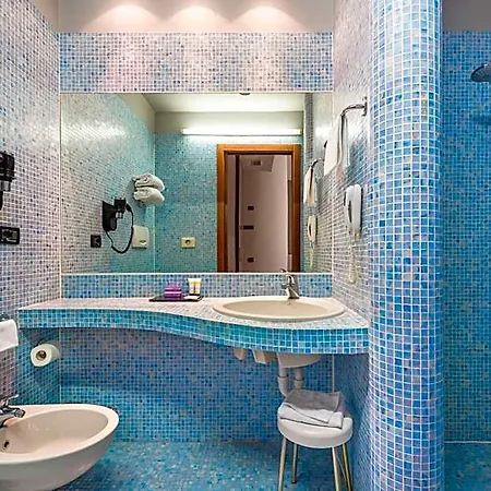Hotel Art Boston 4*