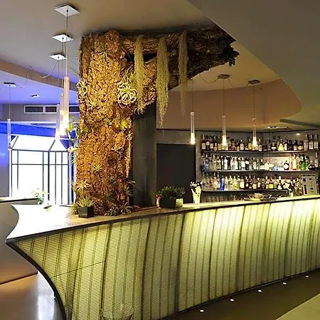 Art Boston Hotel Turyn