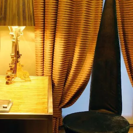 Отель Art Boston 4*
