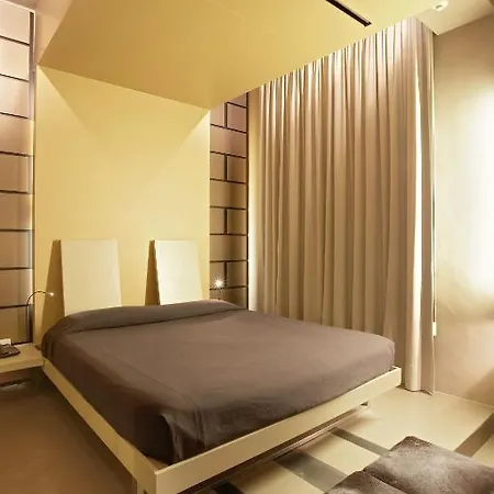 Art Boston Отель 4*