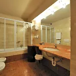 Hotel Art Boston 4*