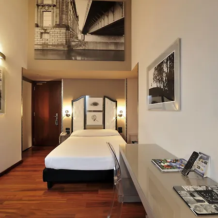 Art Boston Hotel Turyn