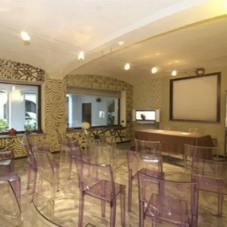 فندق آرت بوسطن 4*